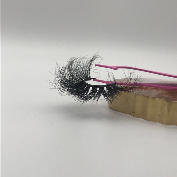 Premium Mink lashes, 25mm Lashes - Picture 4 of 16
